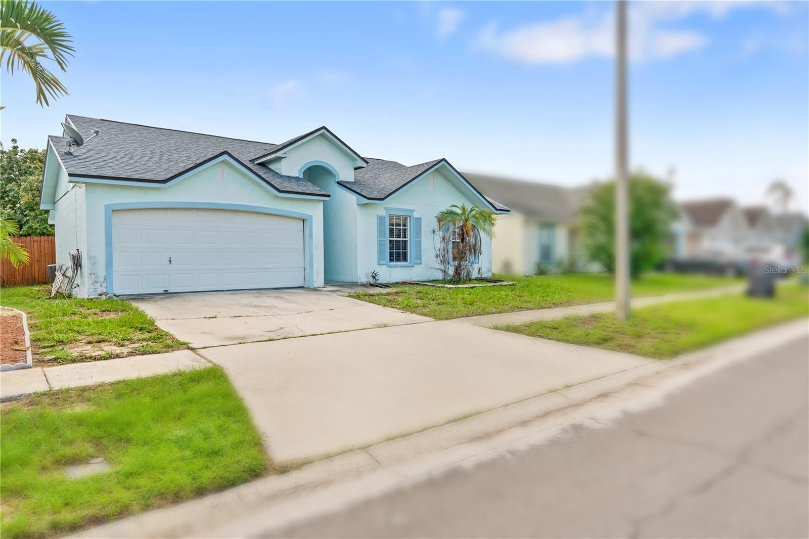 218 LOOKOUT DR