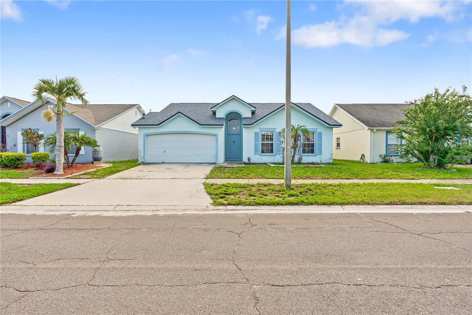 218 LOOKOUT DR