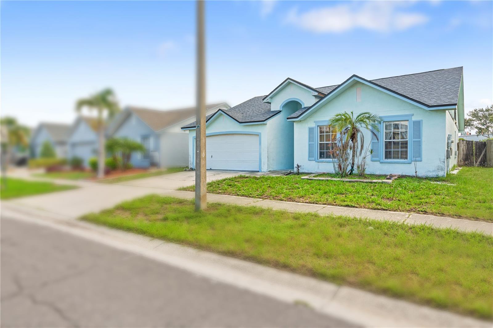 218 LOOKOUT DR