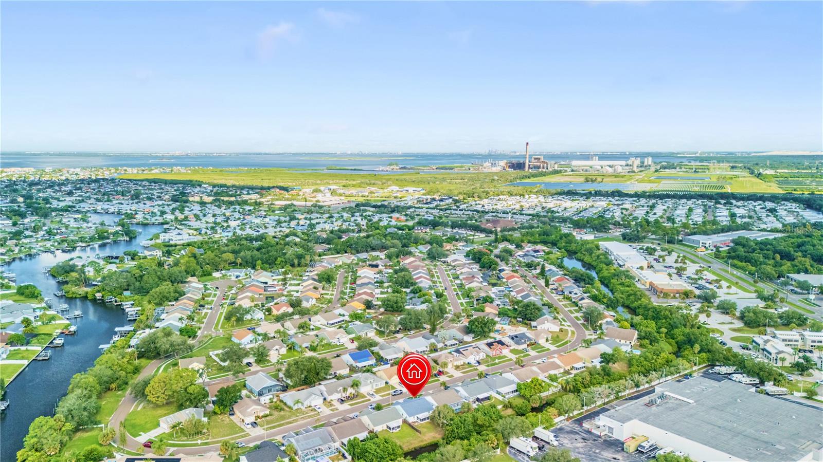 218 LOOKOUT DR