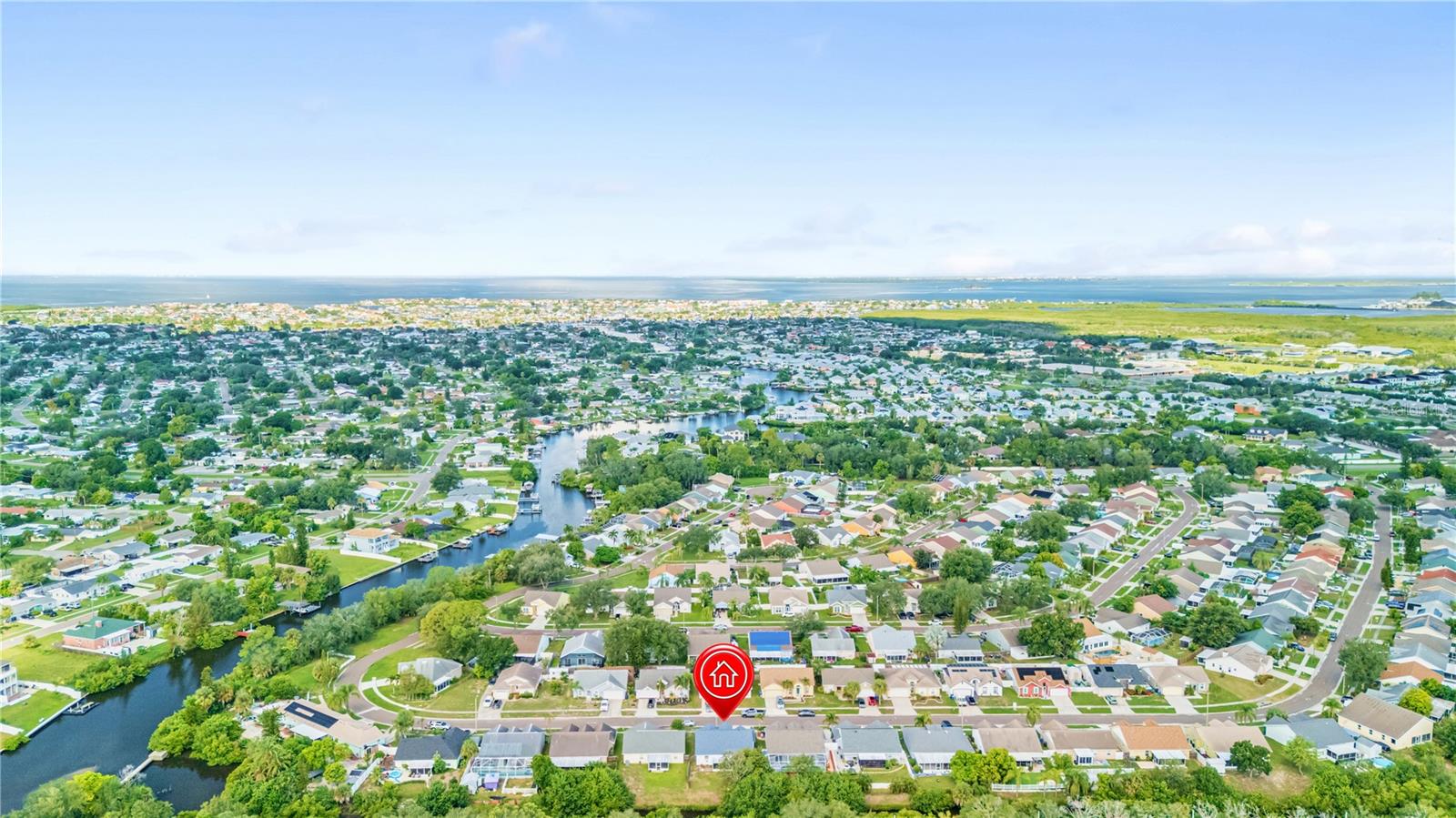 218 LOOKOUT DR