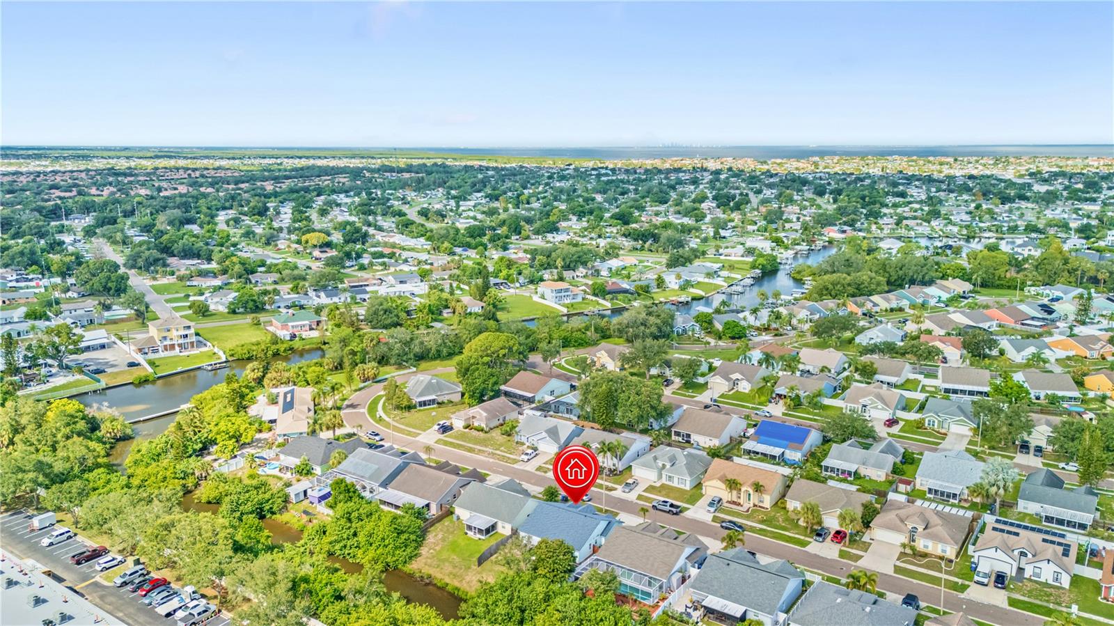 218 LOOKOUT DR