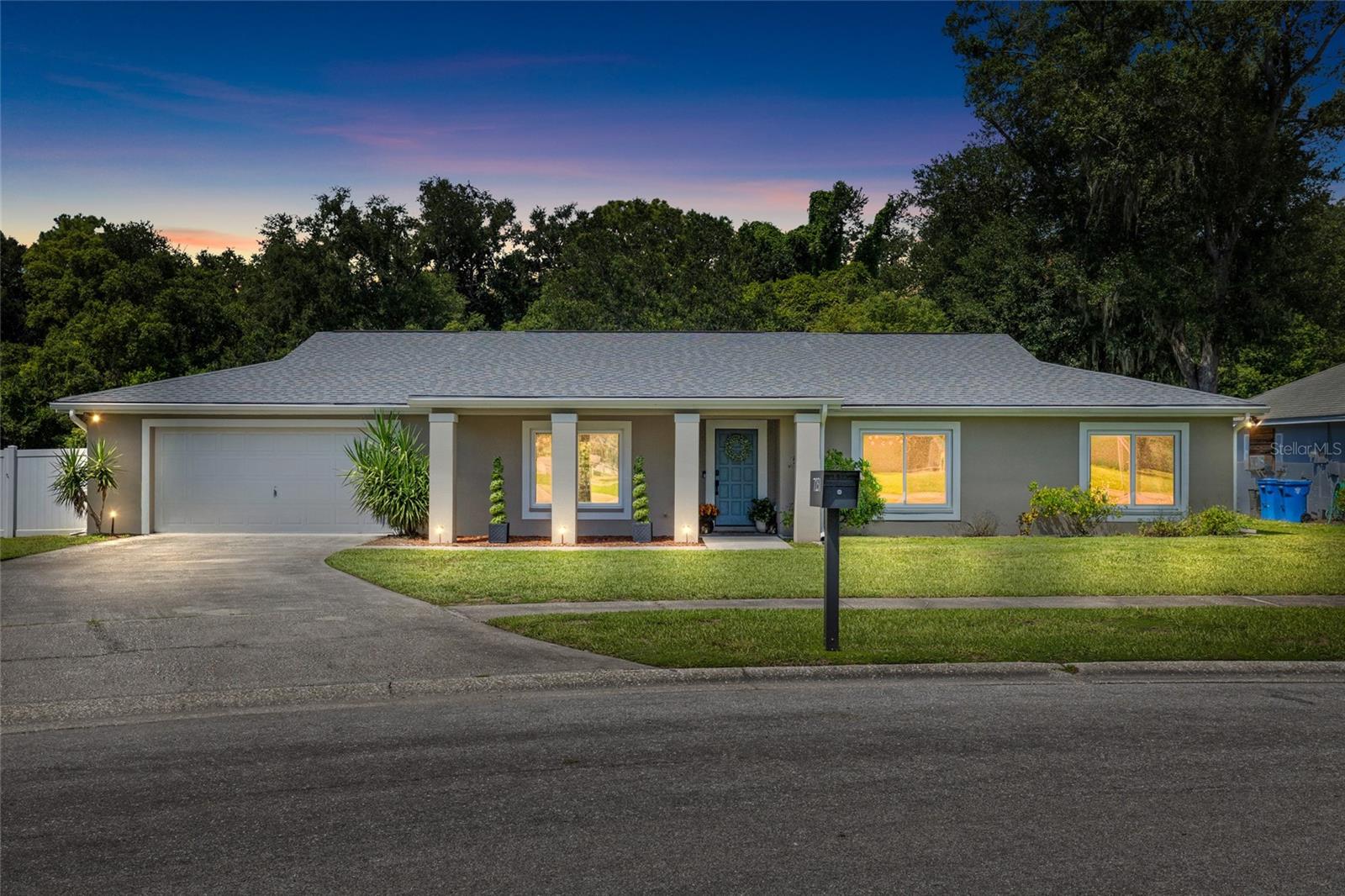 7231 Woodbrook Dr, Tampa