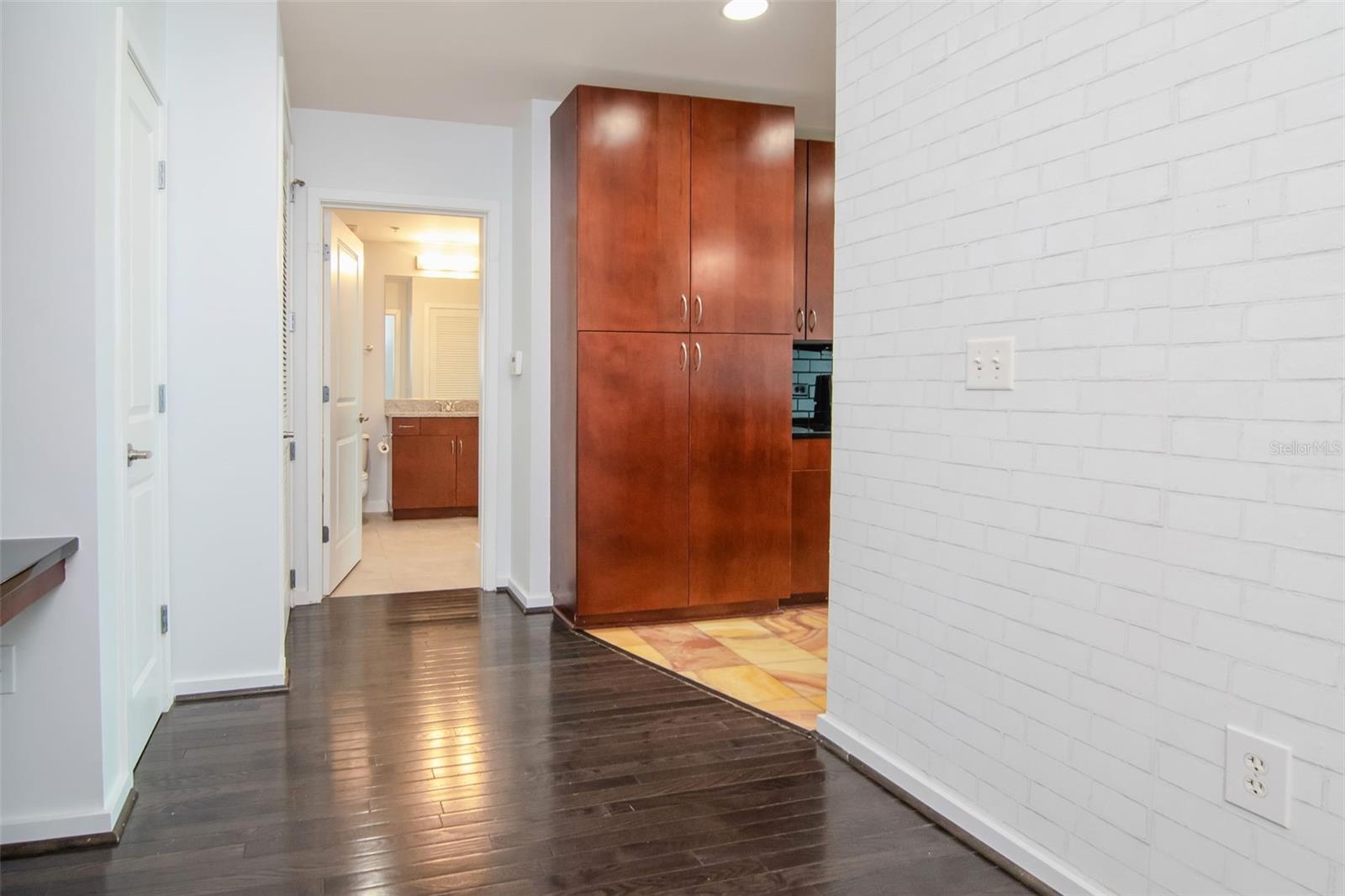 777 N ASHLEY DR #2608