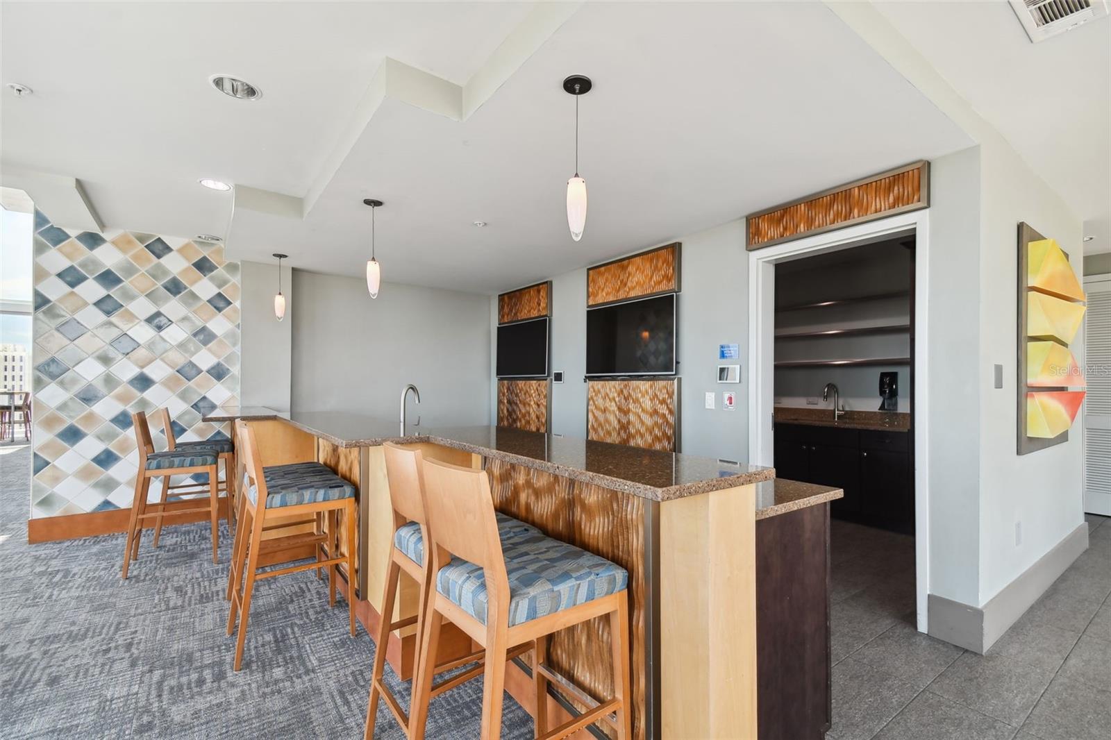 777 N ASHLEY DR #2608