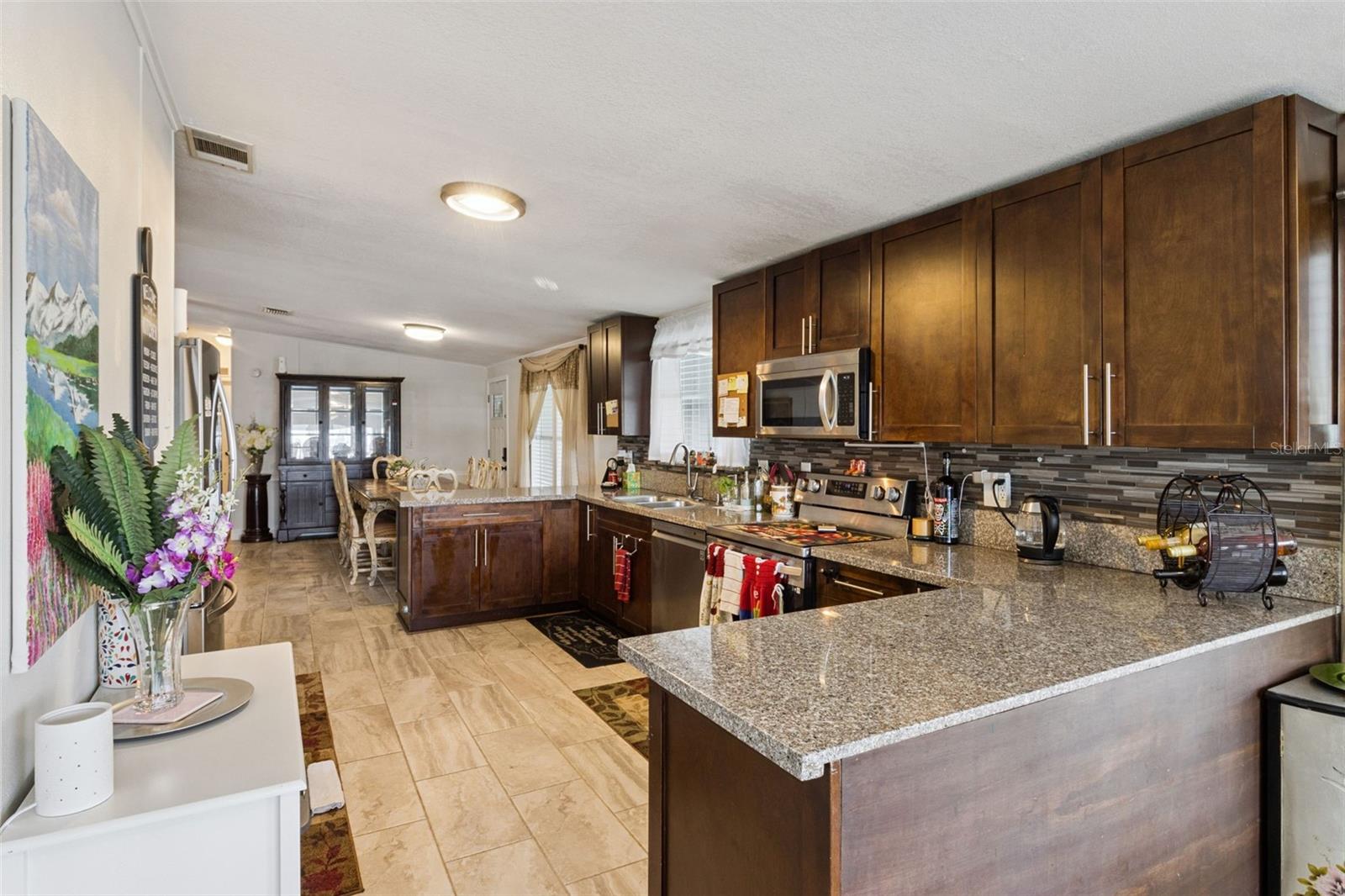 6141 ZEPHYR RIDGE DR