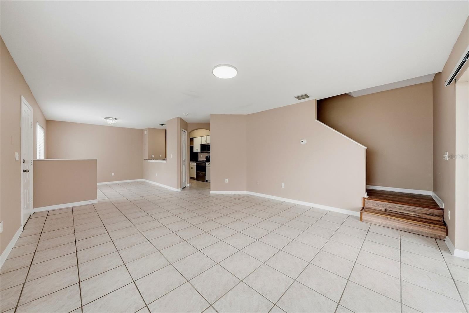 2039 FLUORSHIRE DR