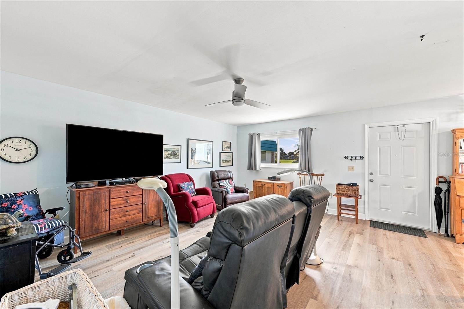 205 KINGS BLVD #64