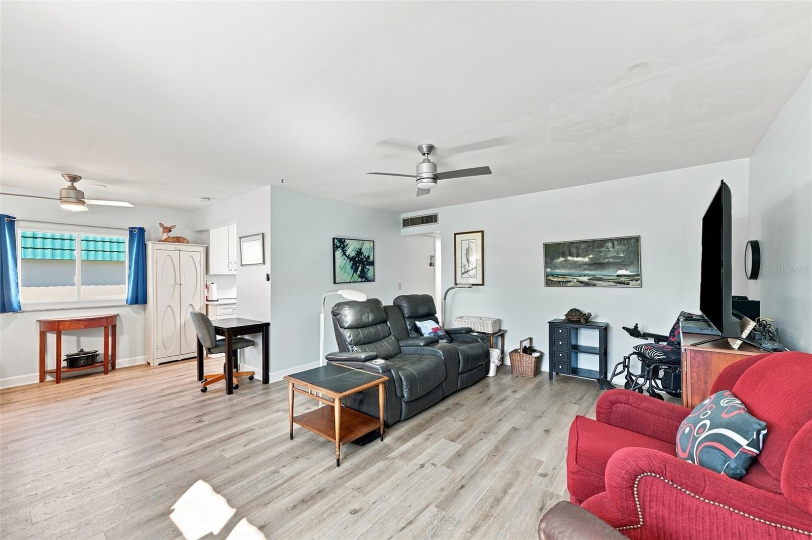 205 KINGS BLVD #64