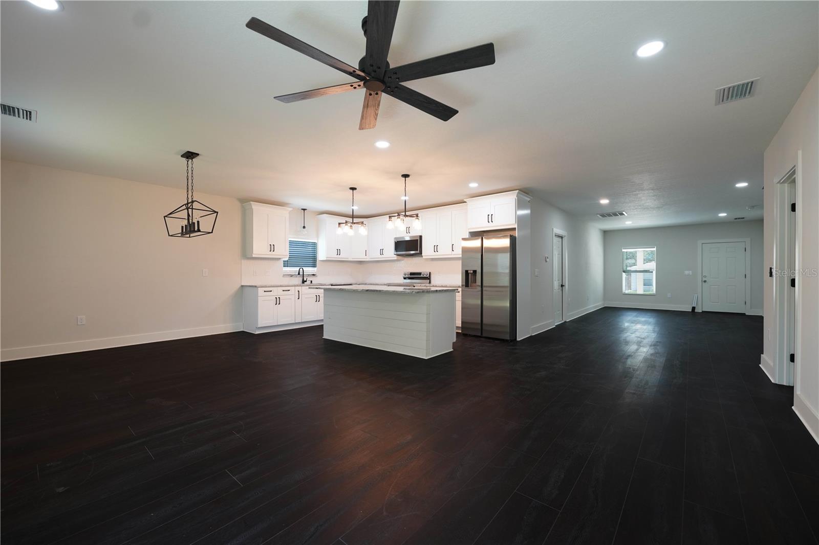 3218 DELRAY DR