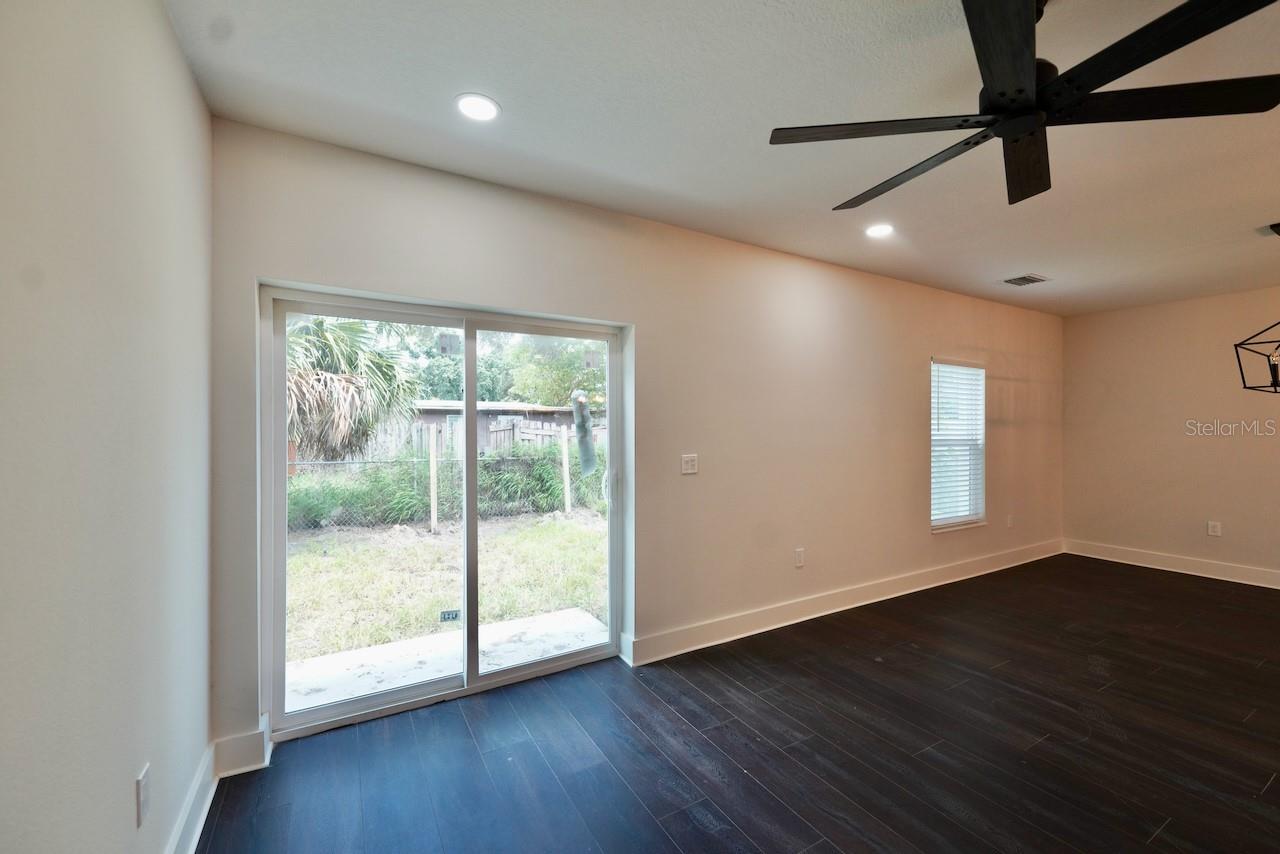 3218 DELRAY DR