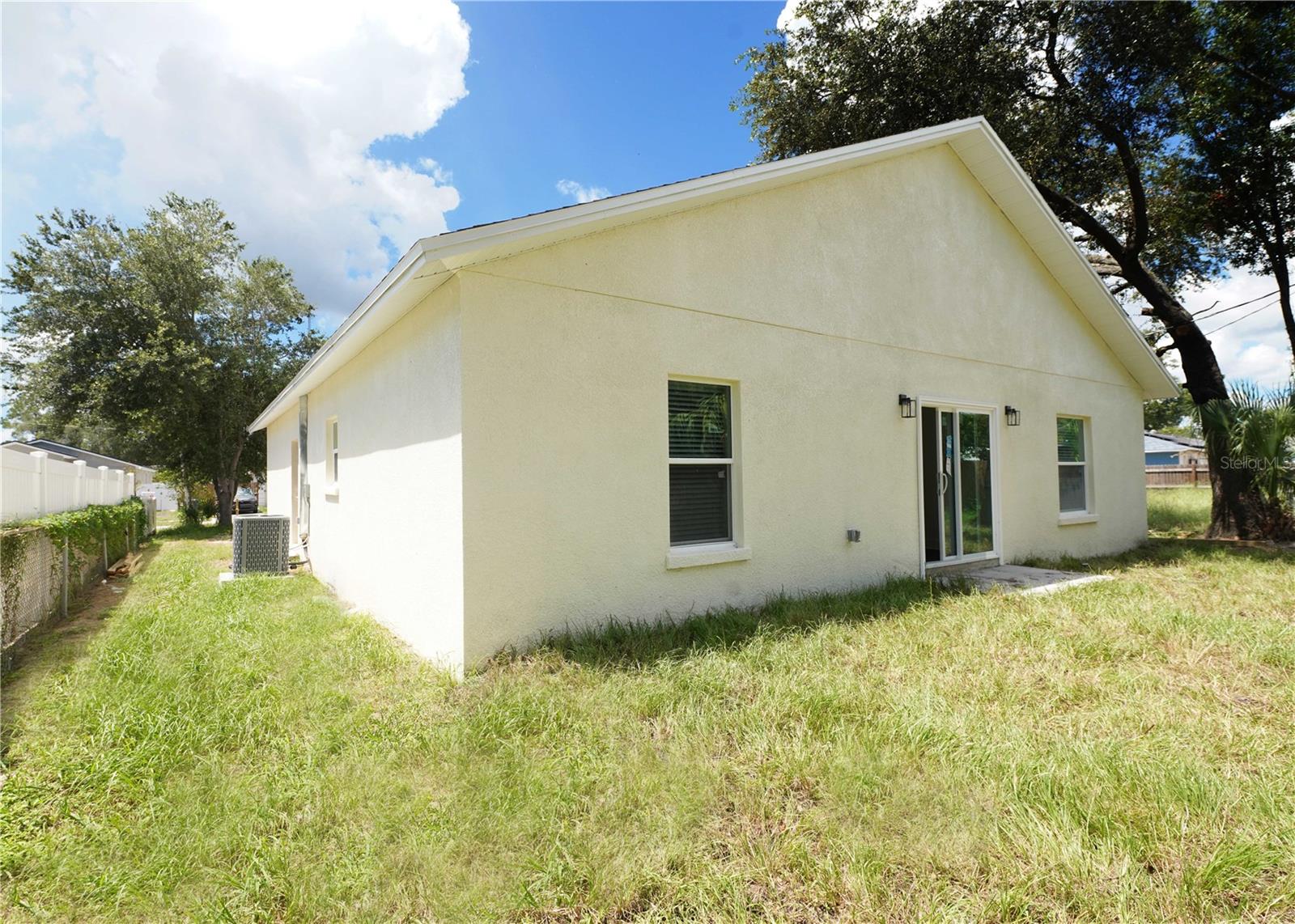 3218 DELRAY DR