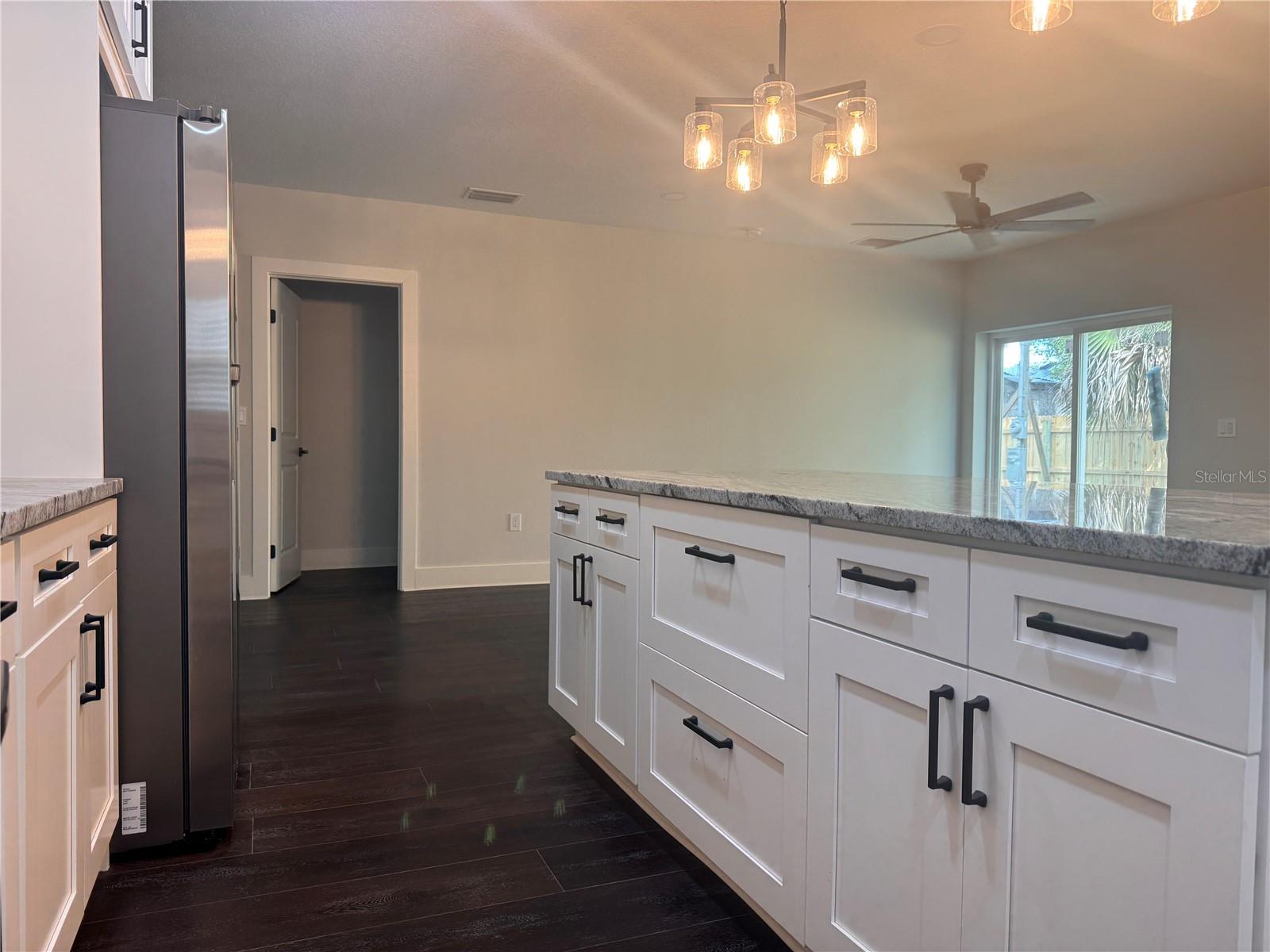 3218 DELRAY DR