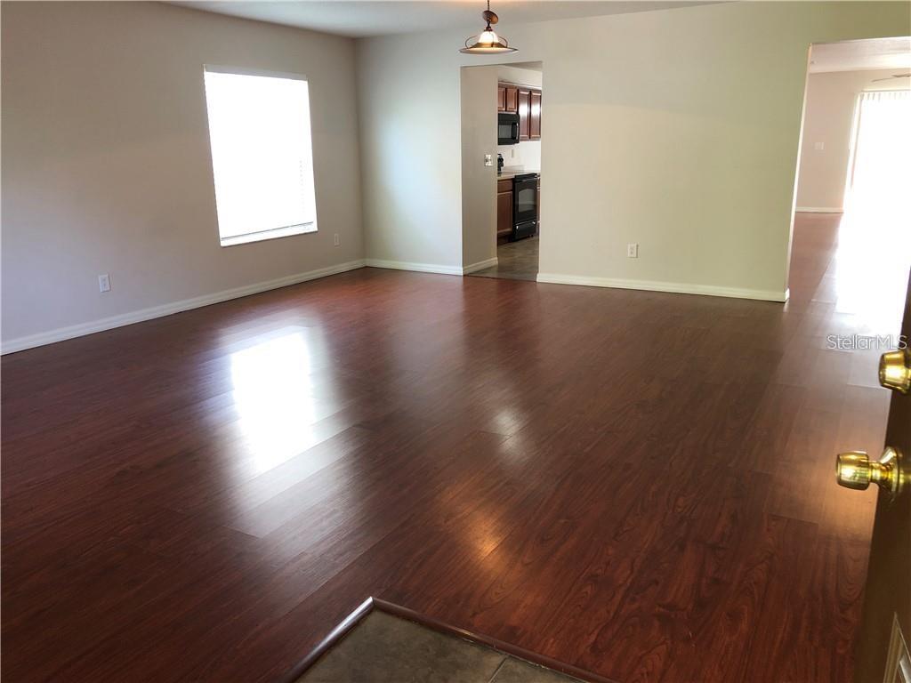 5116 CELLO WOOD LN