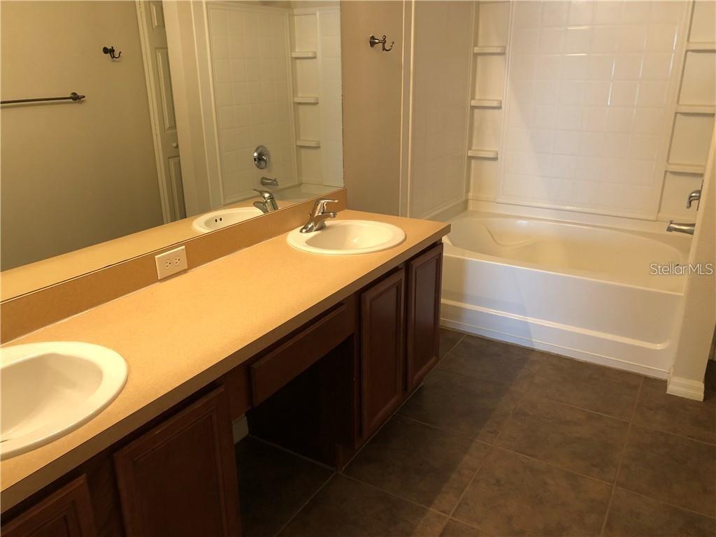 5116 CELLO WOOD LN