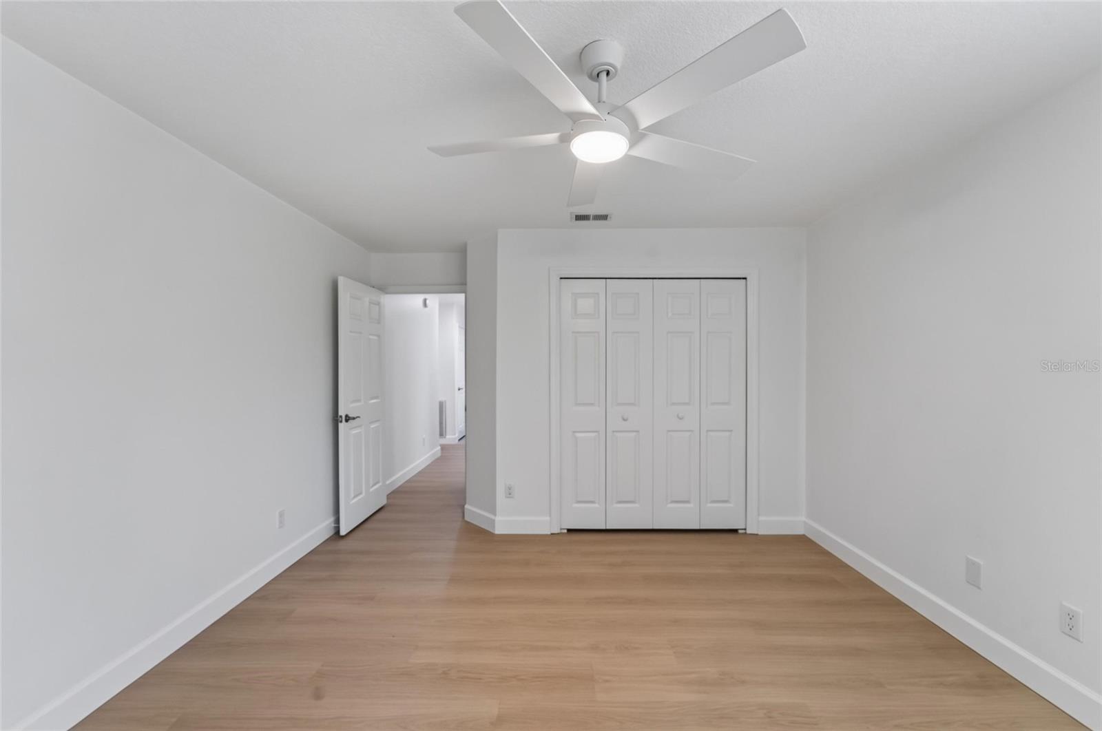 2216 NEW BEDFORD DR