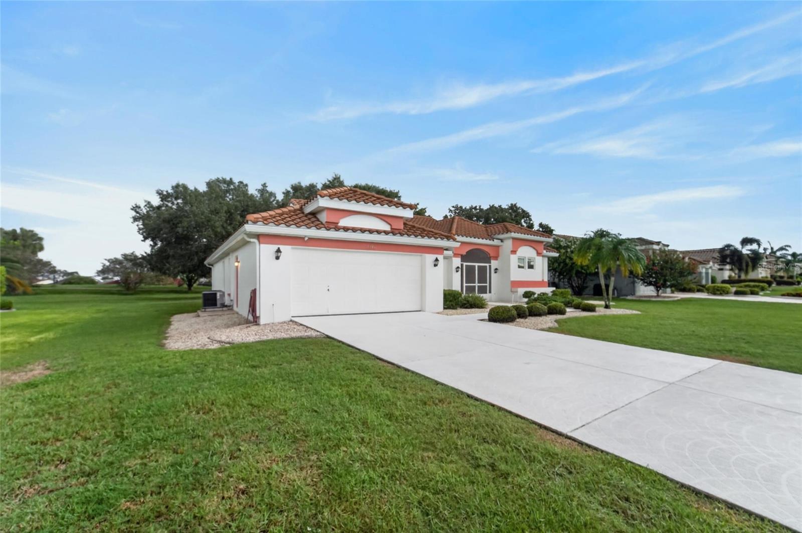 2216 NEW BEDFORD DR