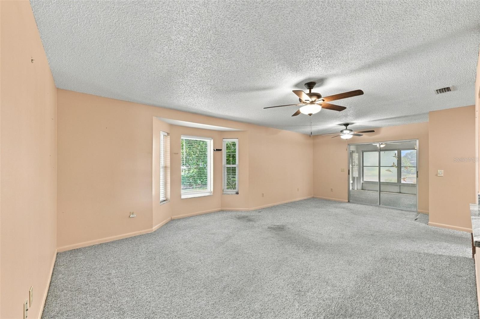 1601 NEW BEDFORD DR
