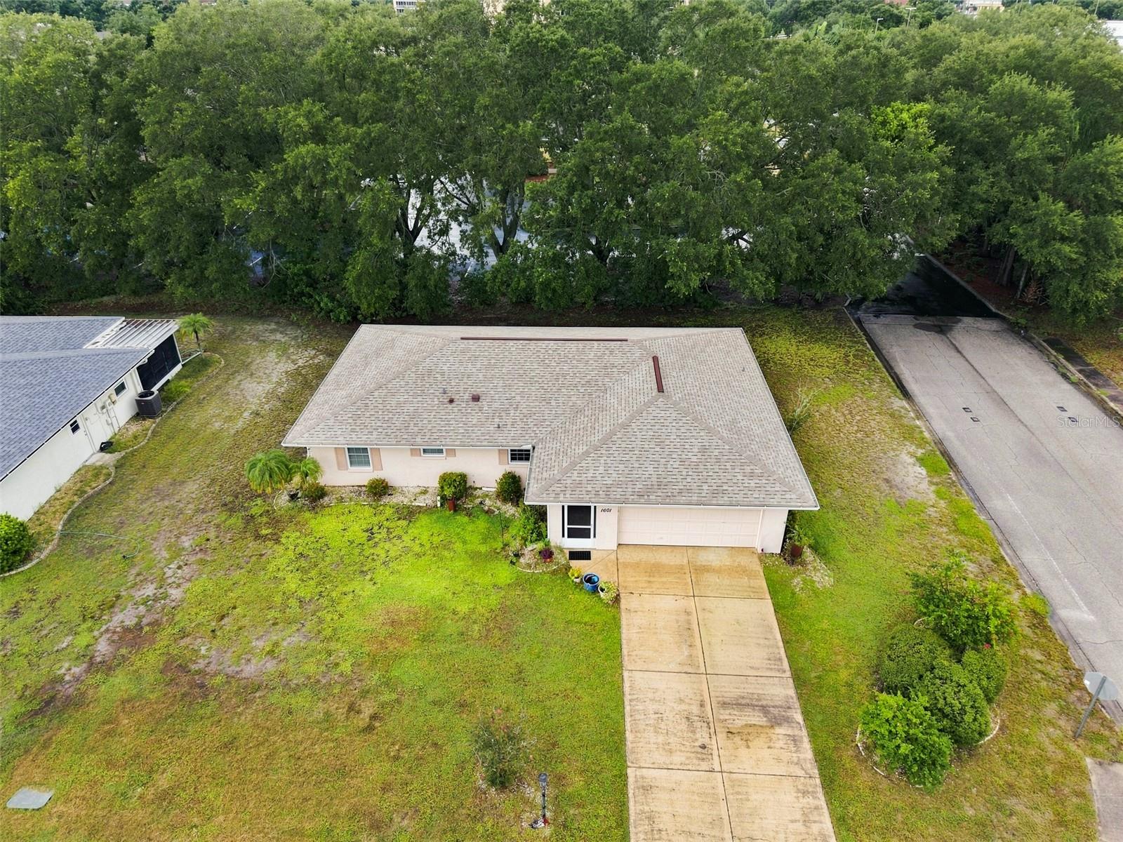 1601 NEW BEDFORD DR