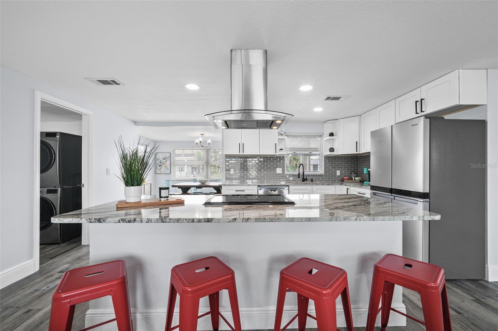 13704 VERONICA DR