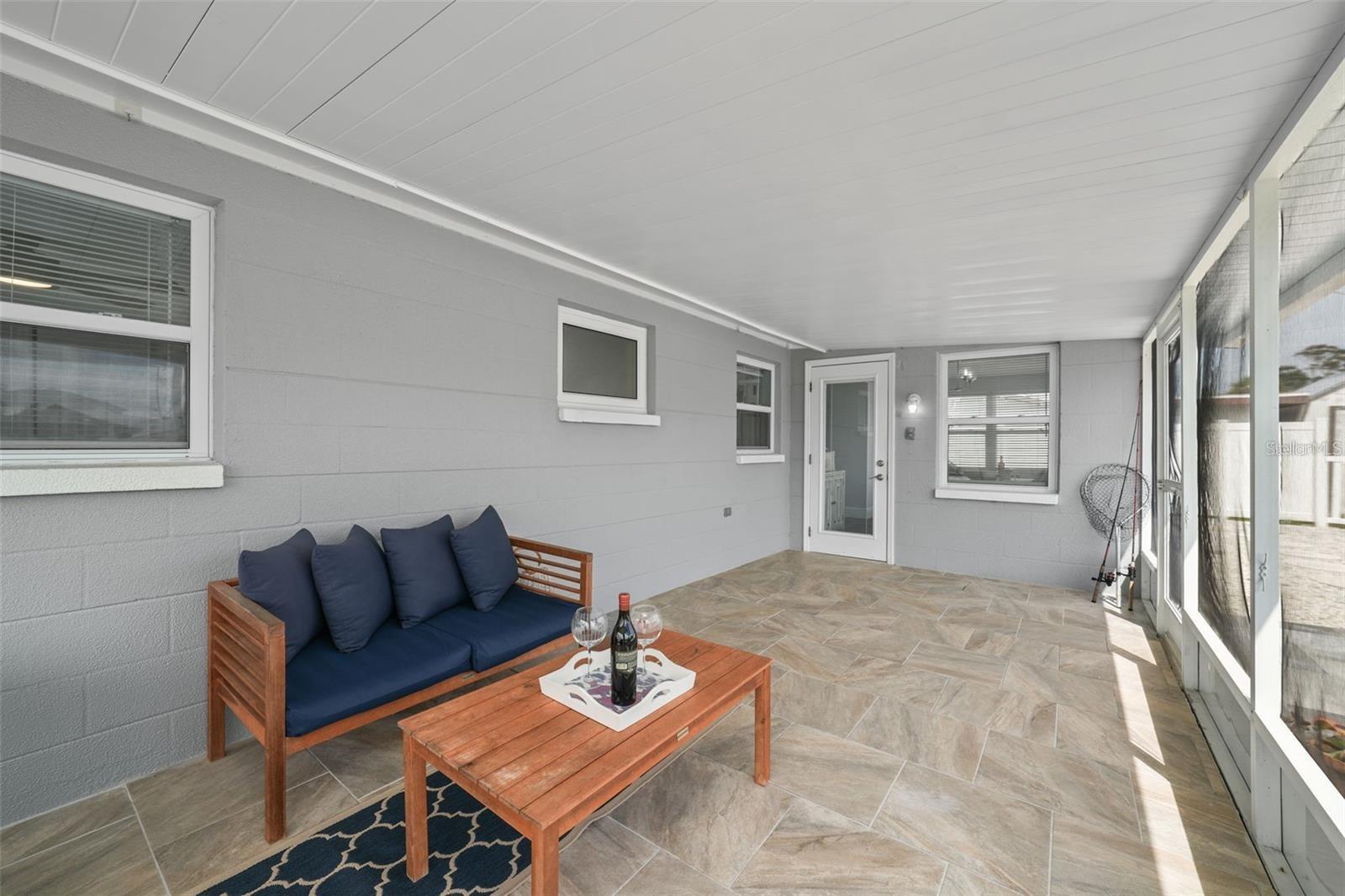 13704 VERONICA DR