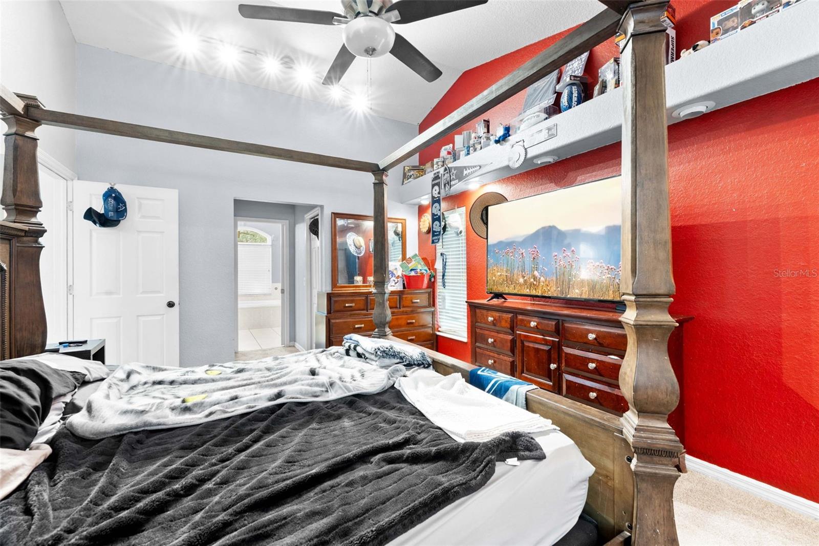 13925 ECHO MOUNTAIN DR