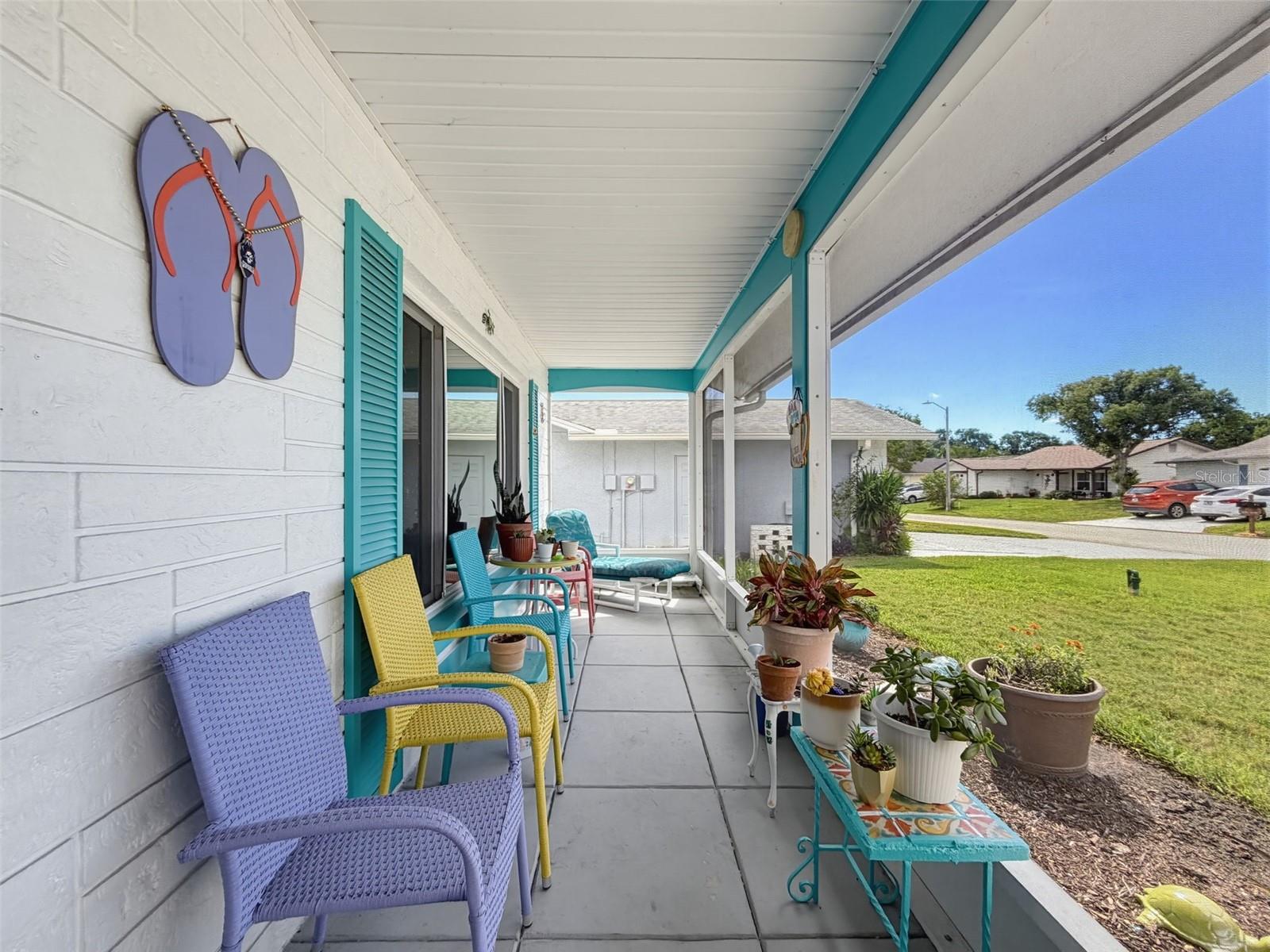 8221 PALENCIA DR