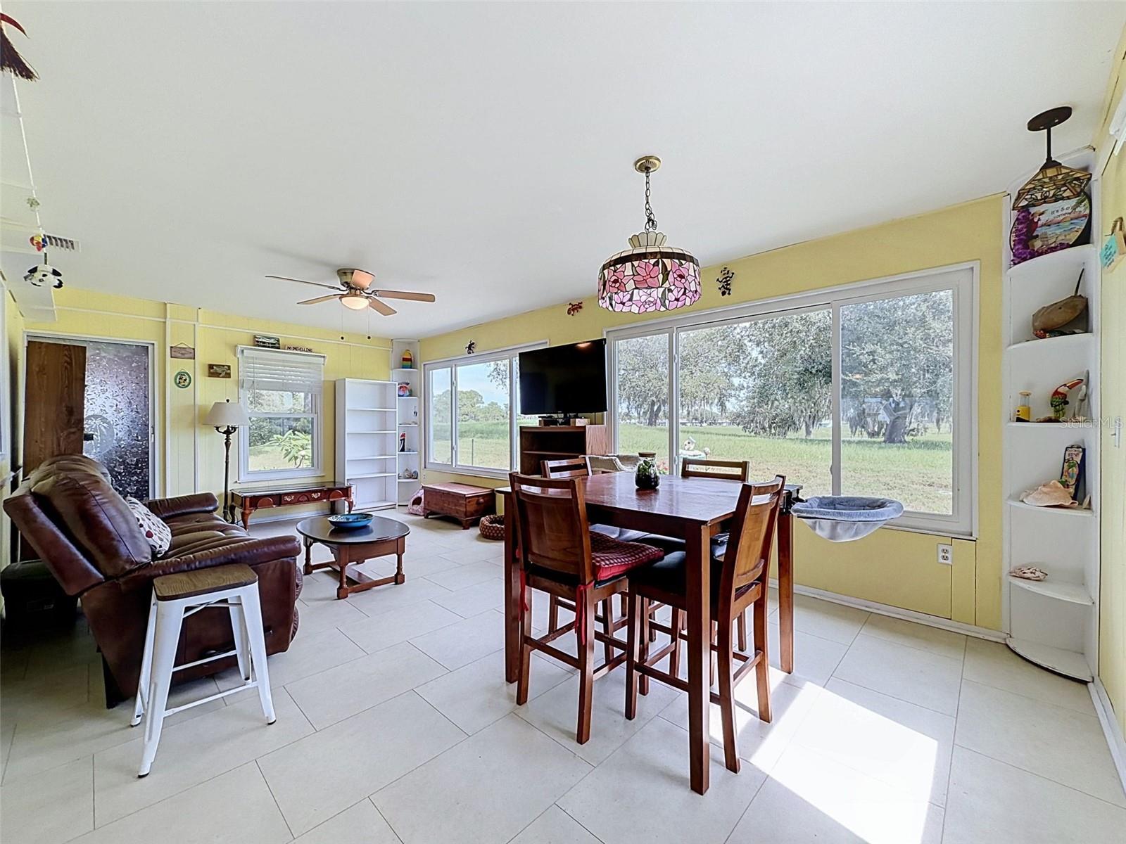 8221 PALENCIA DR
