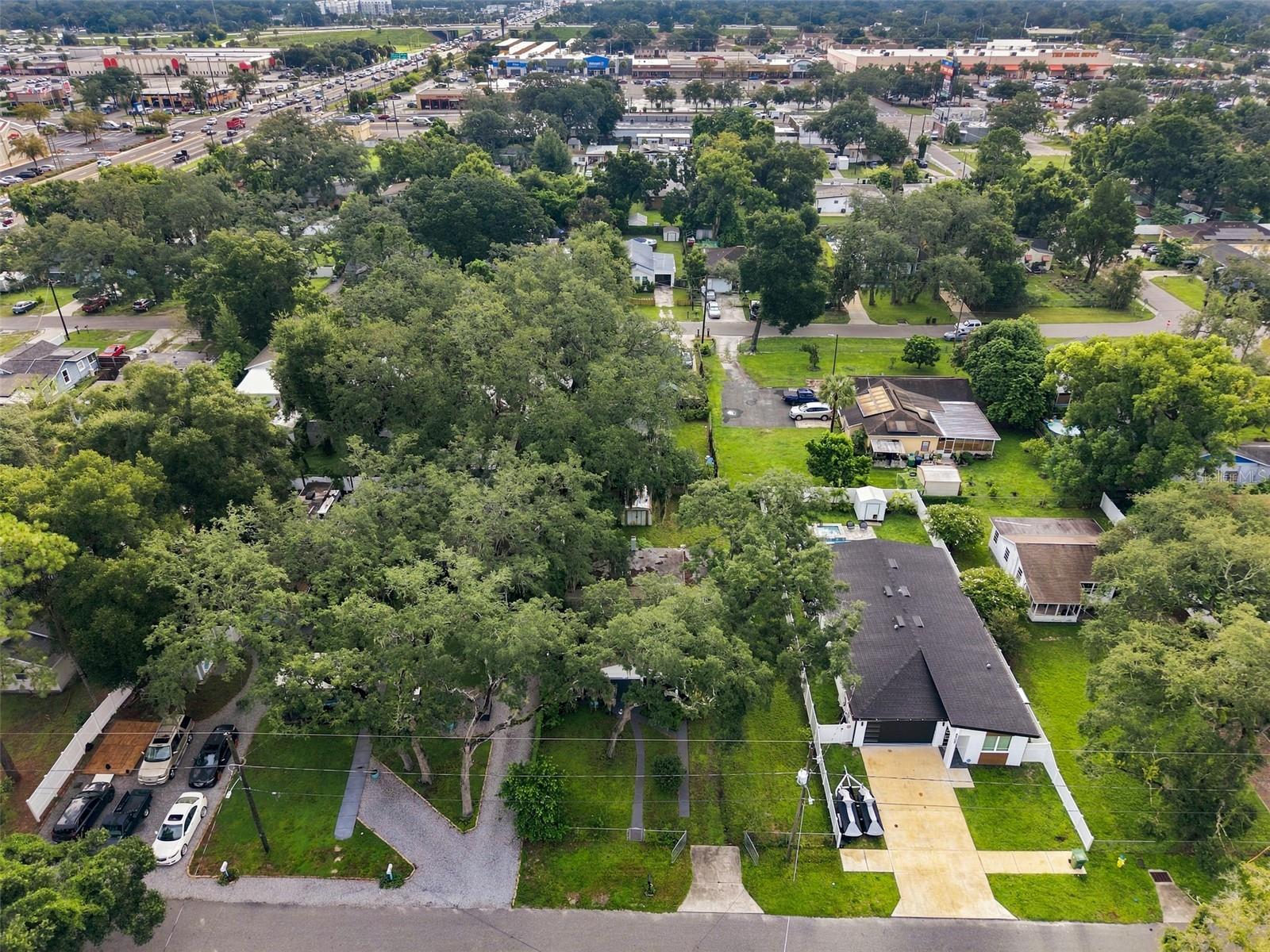 8911 N HIGHLAND AVE