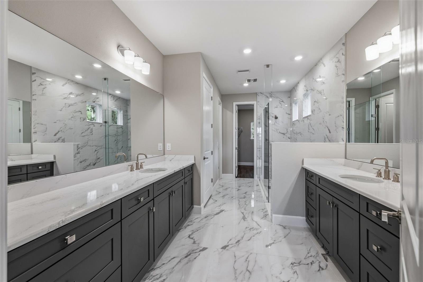11126 MANOR HOUSE LN