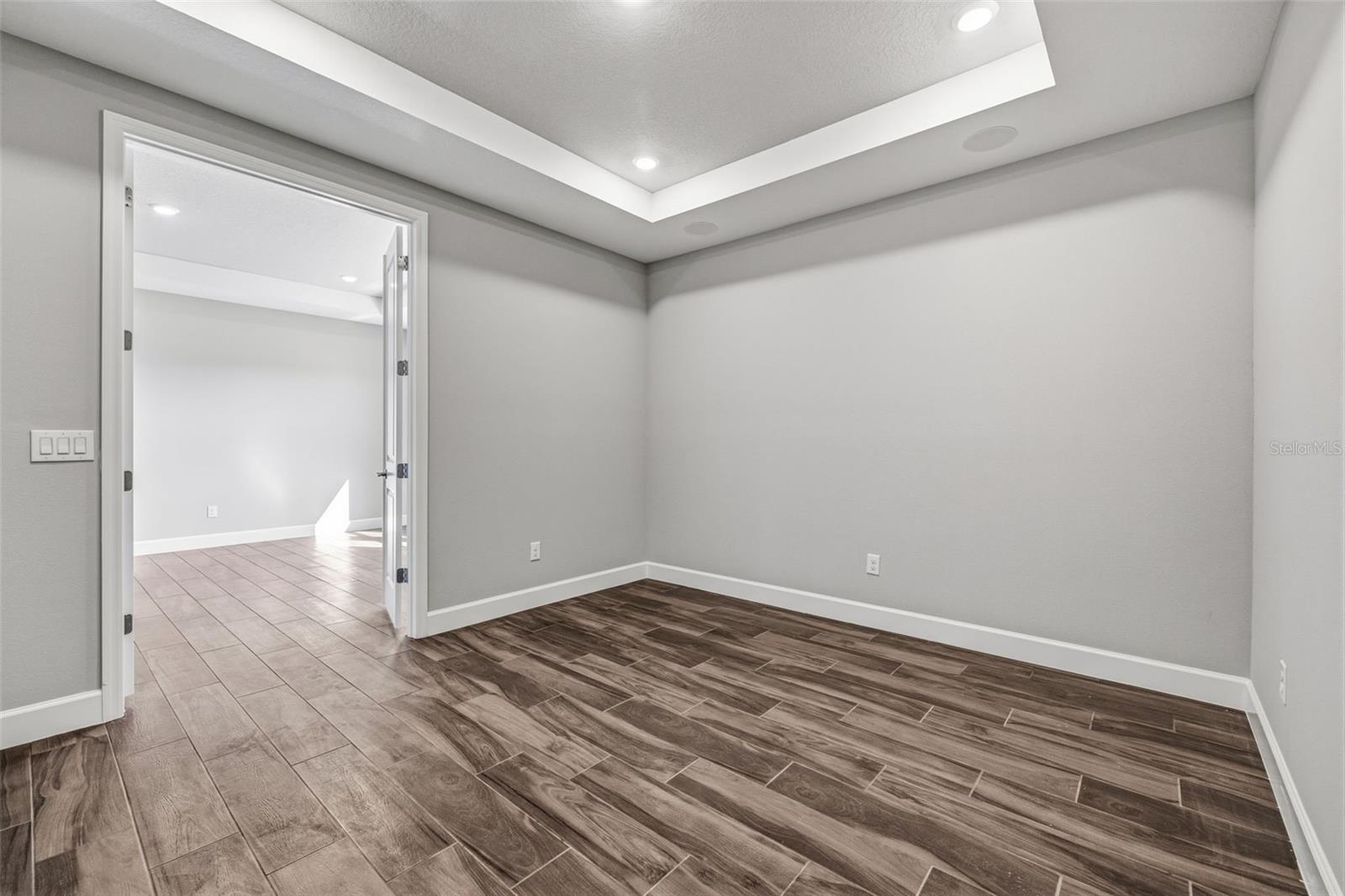 11126 MANOR HOUSE LN
