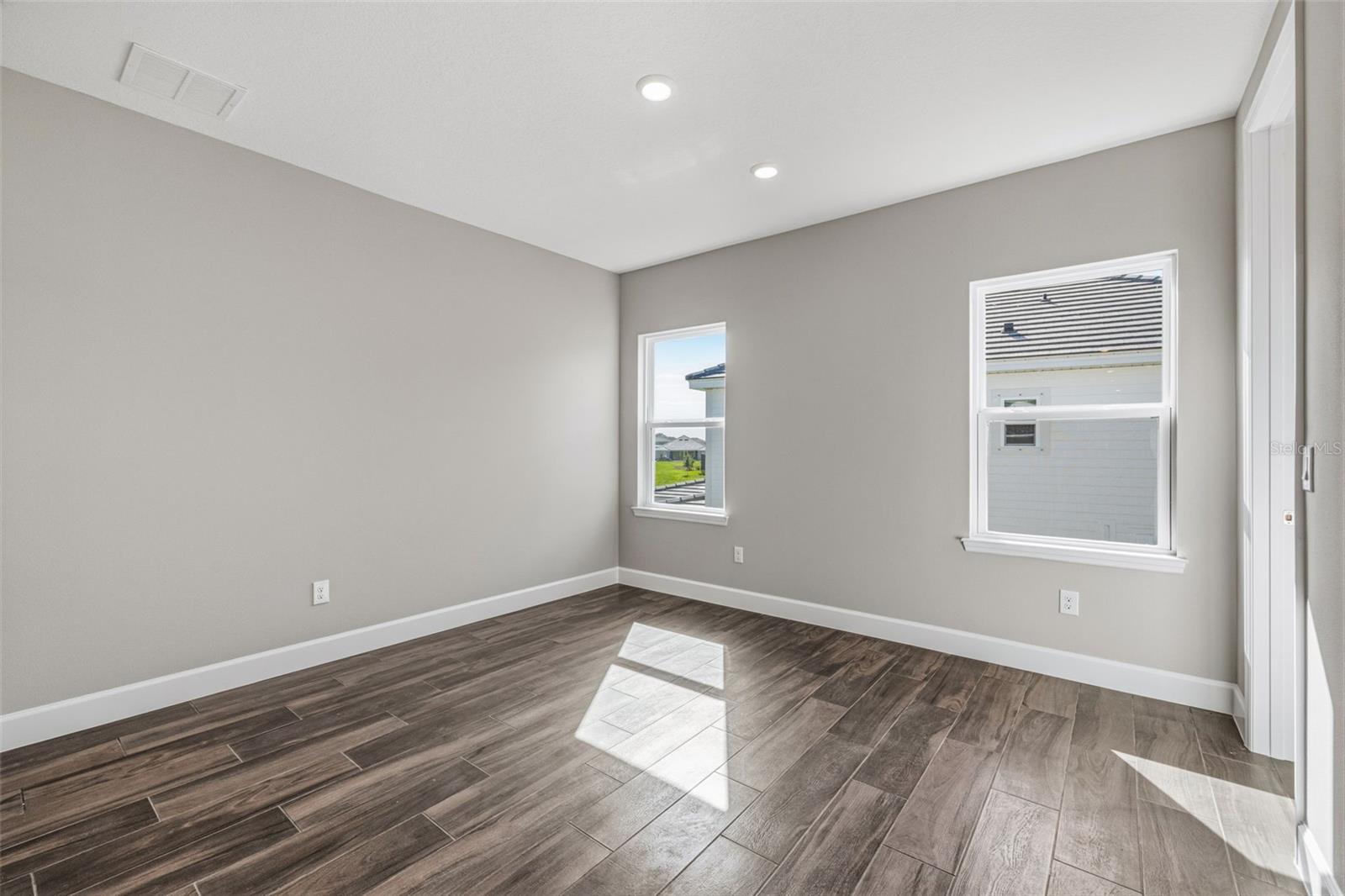 11126 MANOR HOUSE LN