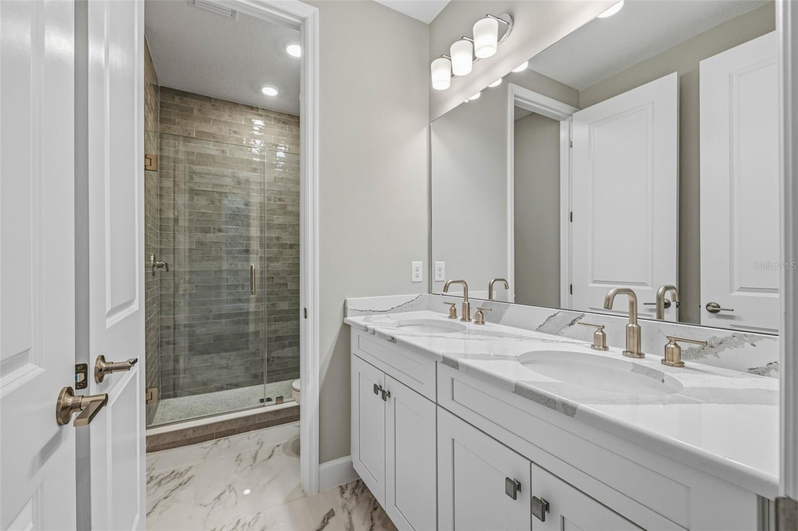 11126 MANOR HOUSE LN