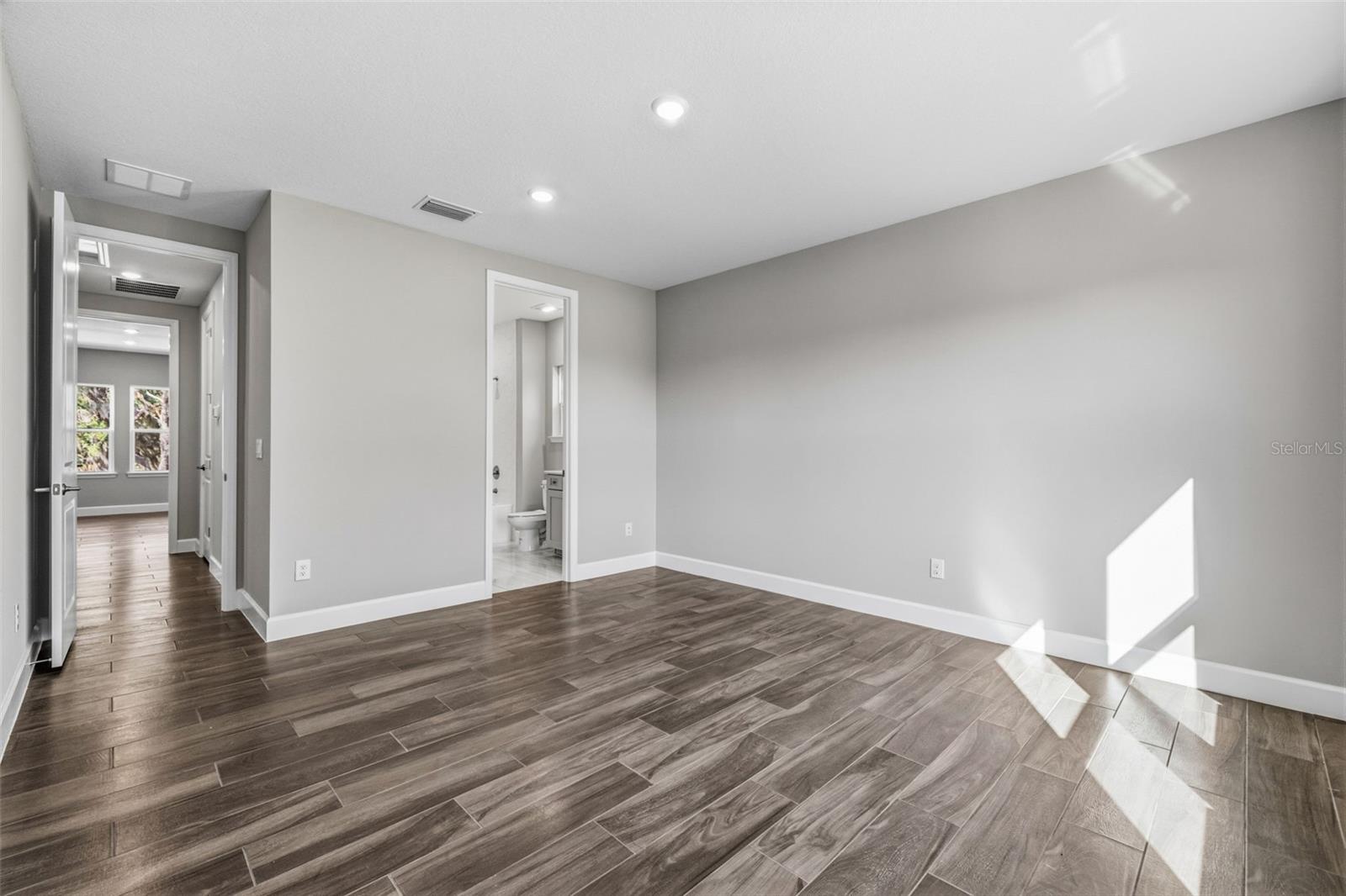11126 MANOR HOUSE LN