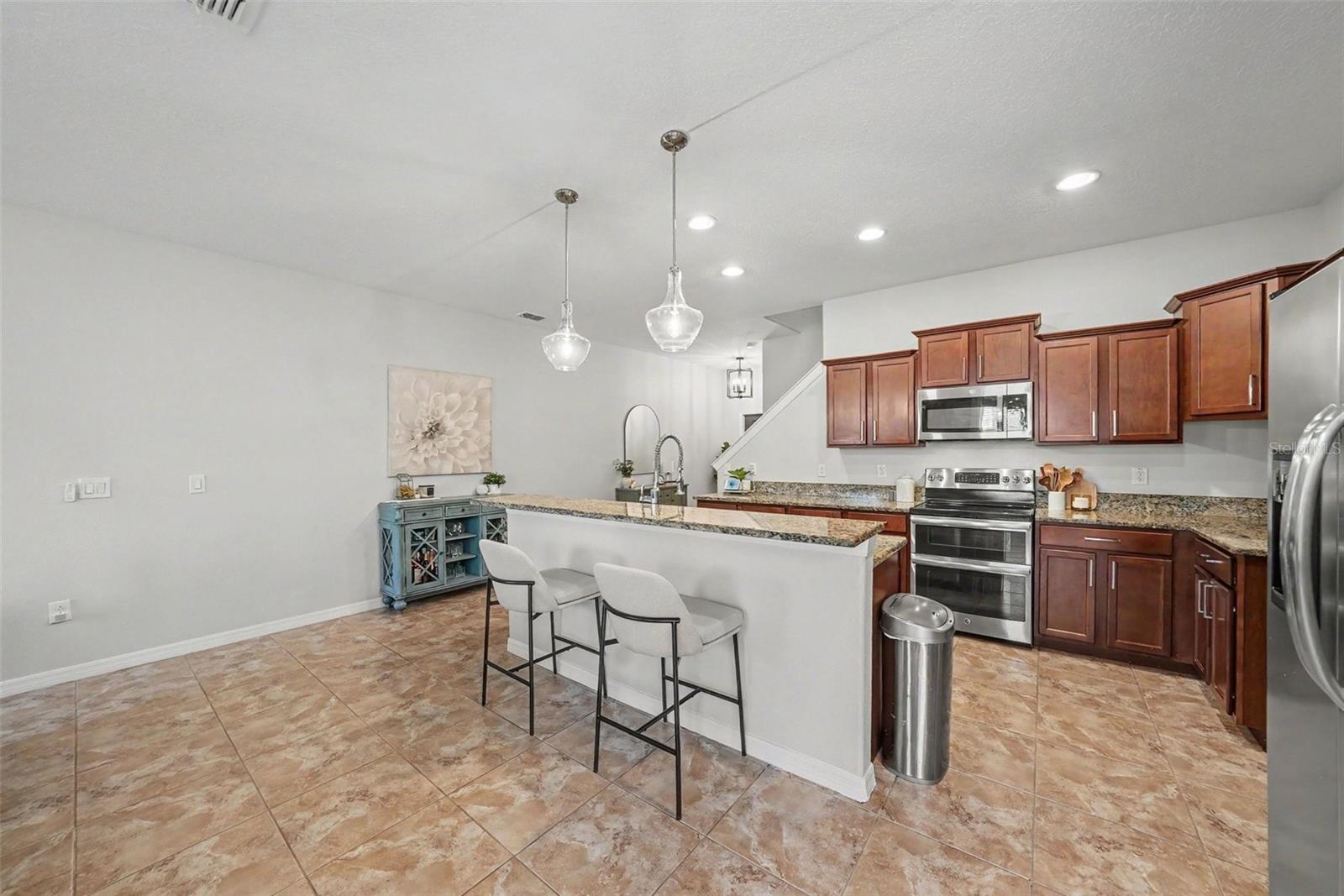8604 FIDDLELEAF COURT
