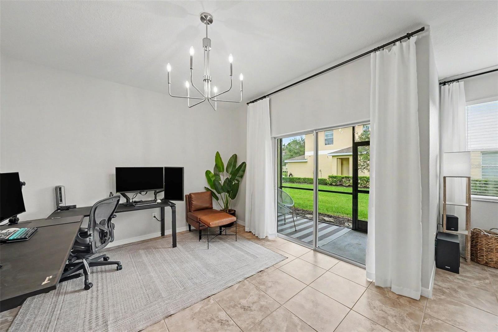 8604 FIDDLELEAF COURT