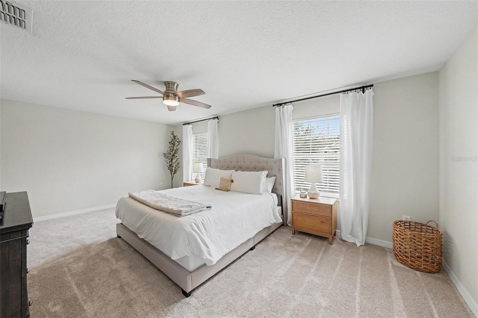 8604 FIDDLELEAF COURT