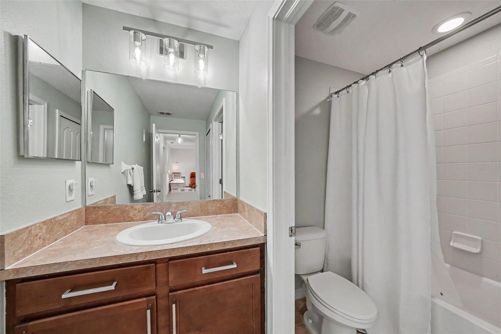 8604 FIDDLELEAF COURT
