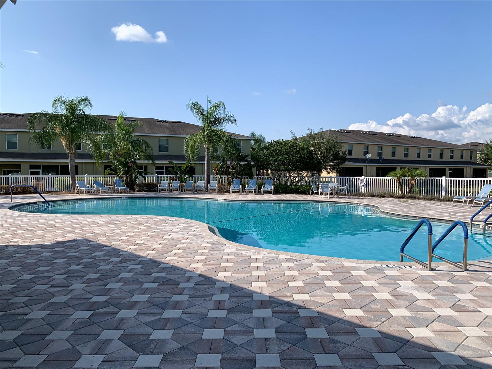 8604 FIDDLELEAF COURT
