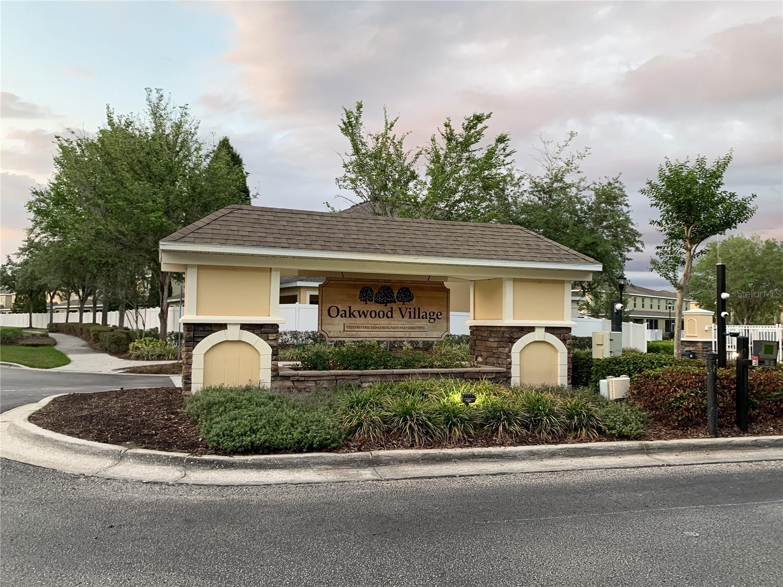 8604 FIDDLELEAF COURT