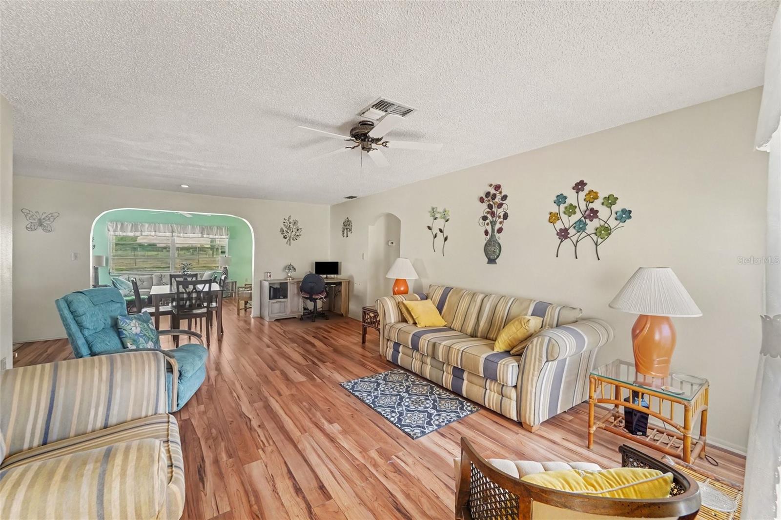 8351 FOX HOLLOW DR