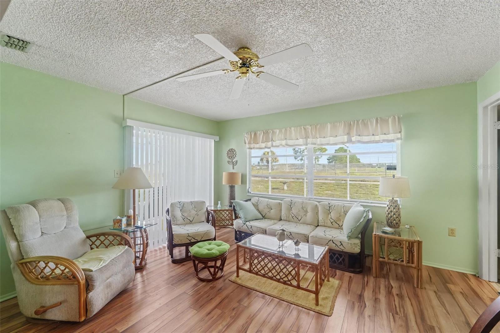 8351 FOX HOLLOW DR