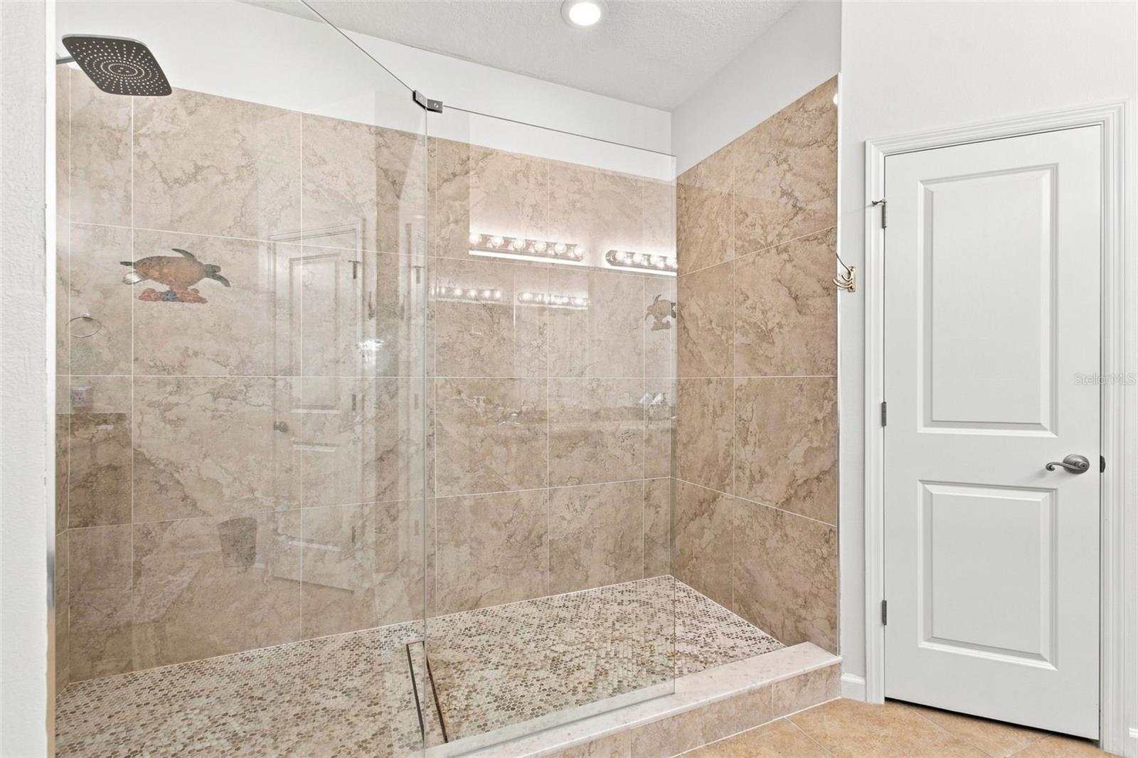8319 MANOR CLUB CIR #3