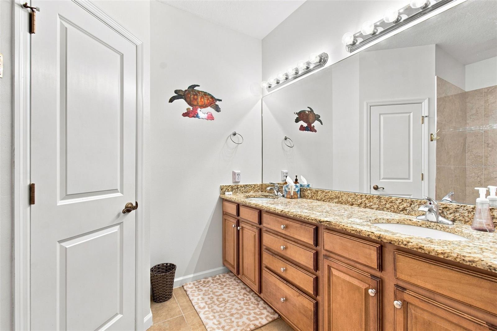 8319 MANOR CLUB CIR #3