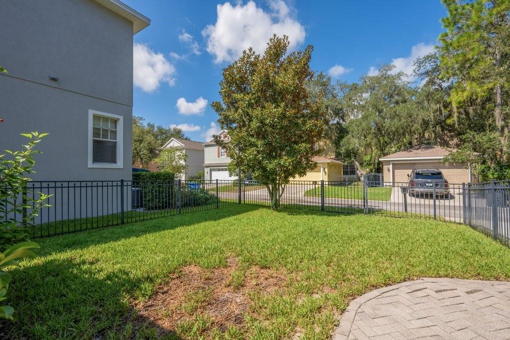 5929 FISHHAWK CROSSING BLVD