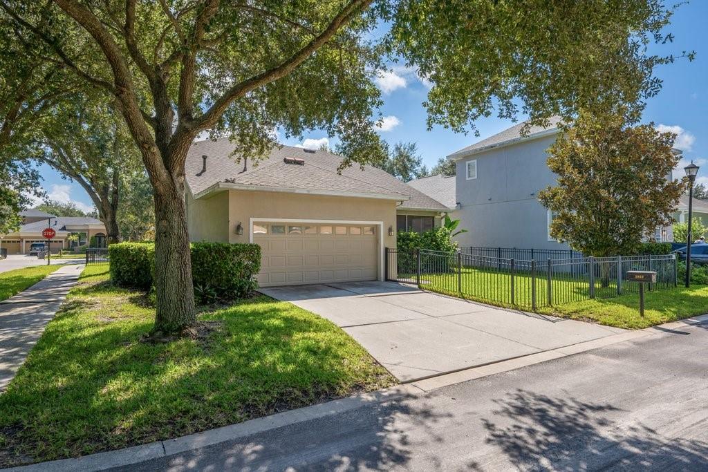 5929 FISHHAWK CROSSING BLVD