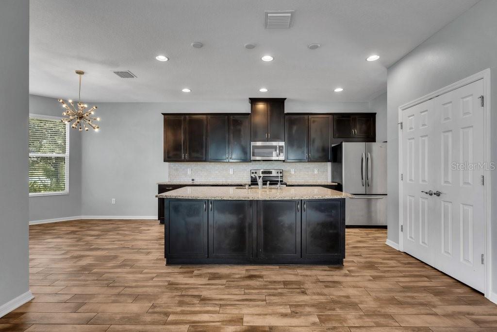 7225 BLUE BEECH DR