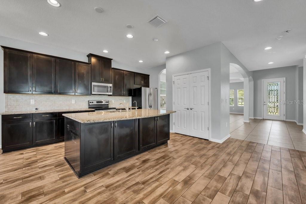 7225 BLUE BEECH DR