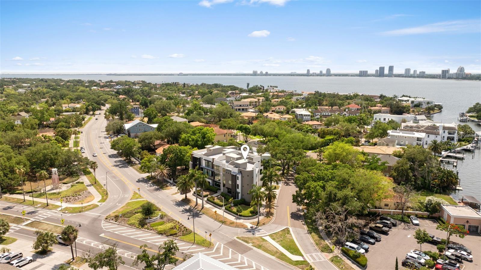 92 W DAVIS BLVD