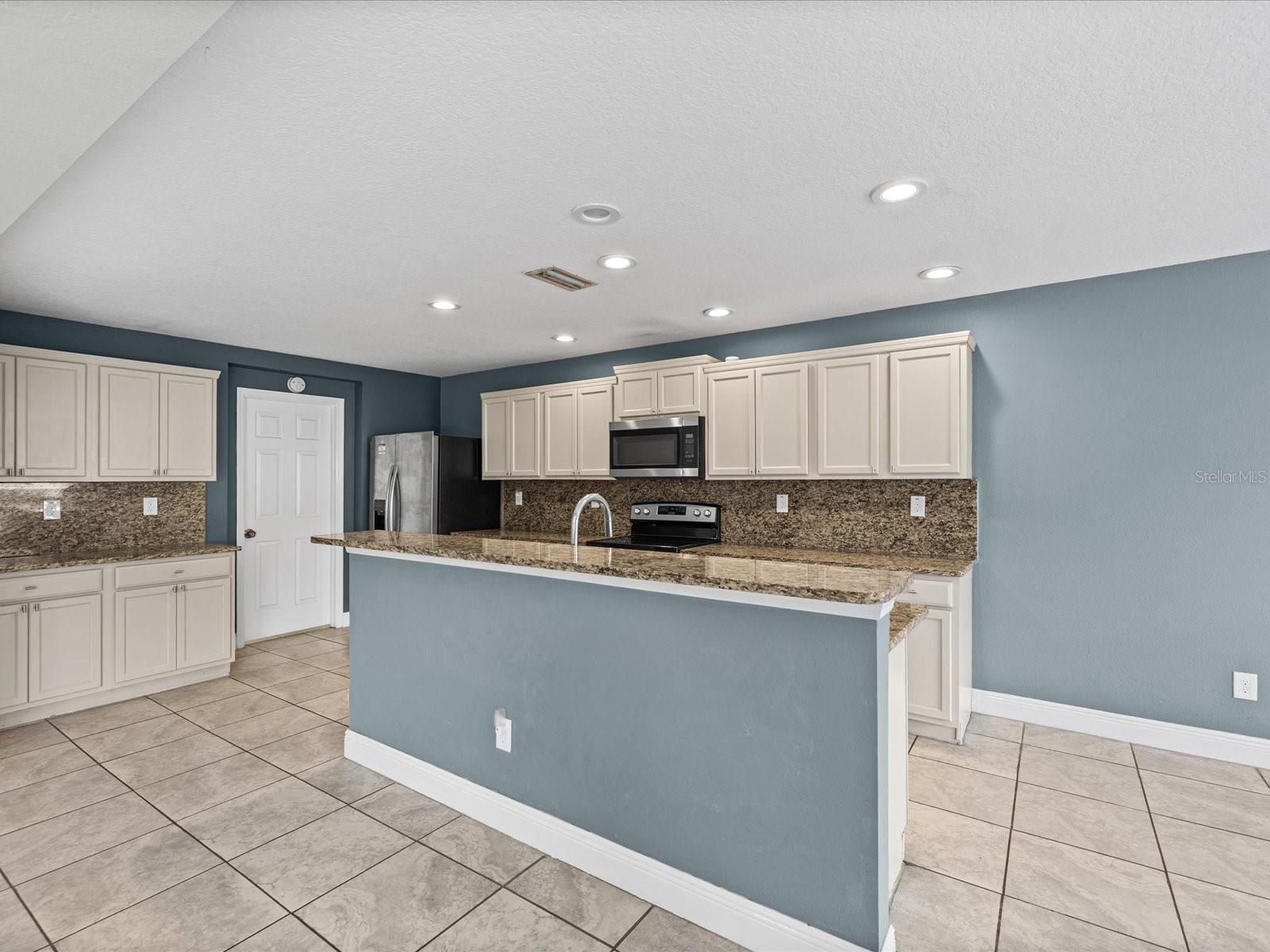 7335 BRIDGEVIEW DR
